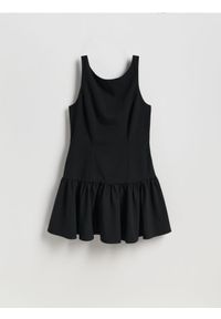 Reserved - Sukienka z kokardą - czarny. Typ kołnierza: kokarda. Kolor: czarny. Materiał: tkanina, wiskoza #1