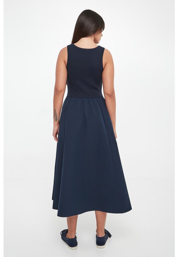 Weekend Max Mara - Sukienka midi 2w1 Destino WEEKEND MAX MARA. Długość: midi