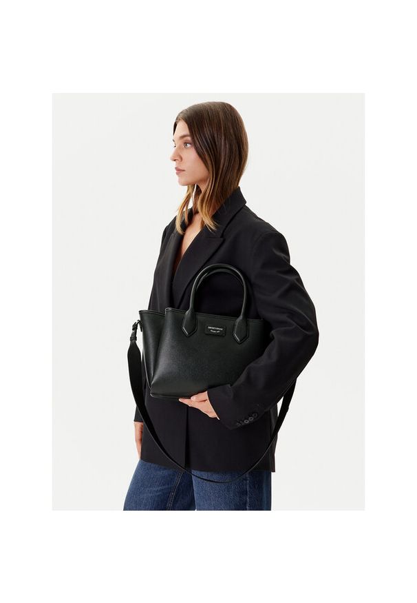 Torebka Emporio Armani. Kolor: czarny