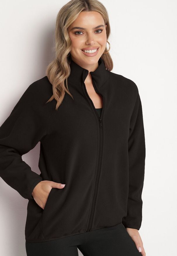 Born2be - Czarna Bluza na Suwak o Prostym Kroju ze Stójką i Kieszeniami Esamira. Okazja: na co dzień. Typ kołnierza: kołnierzyk stójkowy. Kolor: czarny. Materiał: jeans. Długość rękawa: długi rękaw. Długość: długie. Styl: casual, elegancki