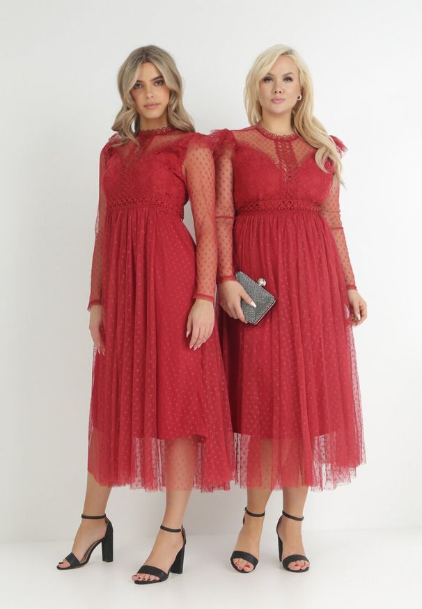 Born2be - Bordowa Sukienka z Koronką i Tiulem Nemila. Okazja: na co dzień. Typ kołnierza: dekolt w łódkę. Kolor: czerwony. Materiał: tiul, koronka. Wzór: koronka. Typ sukienki: proste. Styl: casual