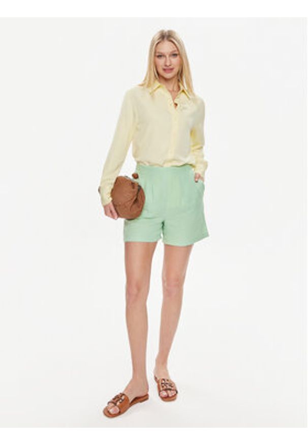Vero Moda Szorty materiałowe Jesmilo 10279694 Zielony Regular Fit. Kolor: zielony. Materiał: len, wiskoza