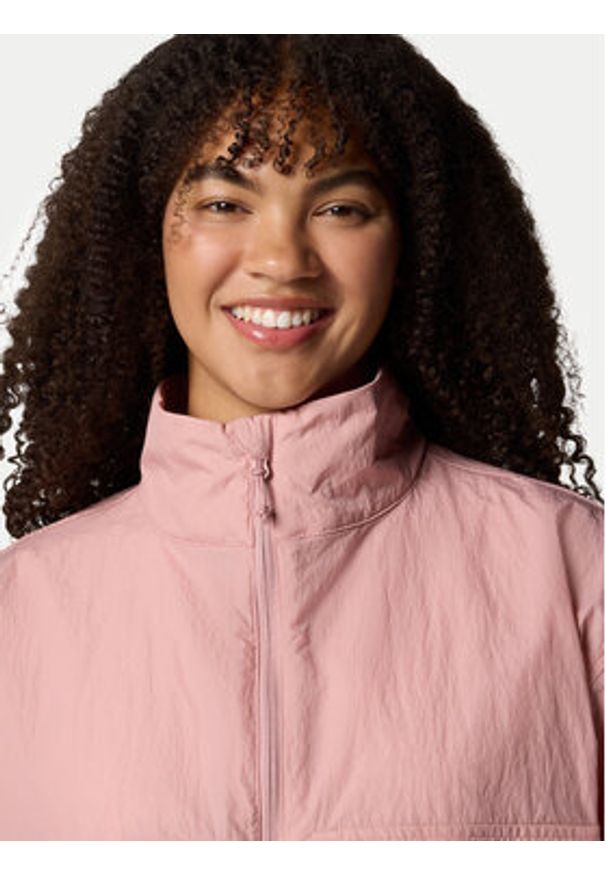 columbia - Columbia Kurtka przejściowa Paracutie™ Cropped Cargo Windbreaker 2116571 Czerwony Regular Fit. Kolor: czerwony. Materiał: syntetyk