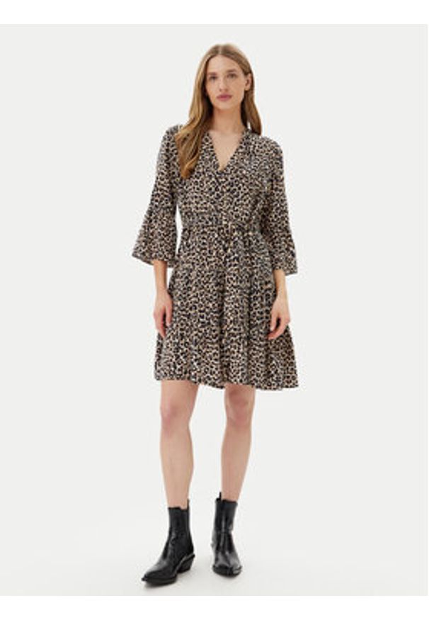 Vero Moda Sukienka codzienna Melba 10329936 Brązowy Loose Fit. Okazja: na co dzień. Kolor: brązowy. Materiał: wiskoza. Typ sukienki: proste. Styl: casual