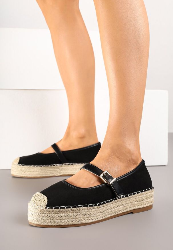 Born2be - Czarne Espadryle Ozdobione Paskiem i Plecionką Fevandre. Okazja: na co dzień. Zapięcie: pasek. Kolor: czarny. Wzór: aplikacja. Sezon: lato, wiosna. Styl: elegancki, casual