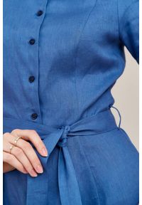 Marie Zélie - Sukienka Ariana lniana ciemnoniebieska. Kolor: niebieski. Materiał: len. Długość rękawa: krótki rękaw. Sezon: lato. Typ sukienki: szmizjerki, trapezowe #7