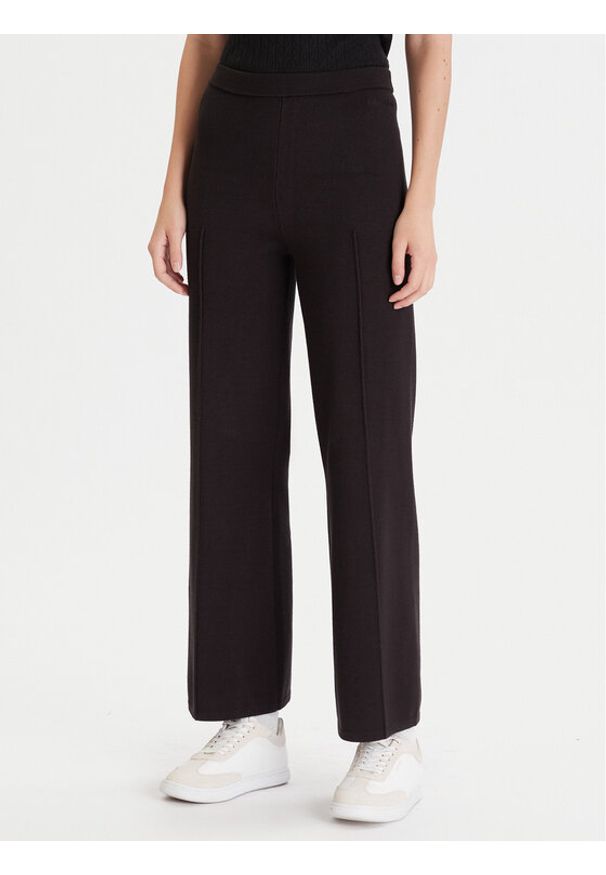 Calvin Klein Spodnie dzianinowe LV044D368G Czarny Wide Leg. Kolor: czarny. Materiał: wiskoza, syntetyk