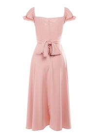 Born2be - Różowa Sukienka Midi z Dekoltem Carmen i Bufiastymi Rękawkami Amarhis. Okazja: na imprezę, na co dzień. Typ kołnierza: typu carmen. Kolor: różowy. Wzór: aplikacja. Typ sukienki: proste. Długość rękawa: krótki rękaw. Sezon: lato. Styl: klasyczny, casual, elegancki. Długość: midi #3