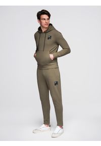 Ombre Clothing - Męski komplet dresowy bluza z kapturem + spodnie dresowe - oliwkowy V4 - Rozmiar: L. Okazja: na co dzień. Typ kołnierza: kaptur. Kolor: oliwkowy. Materiał: dresówka. Styl: casual