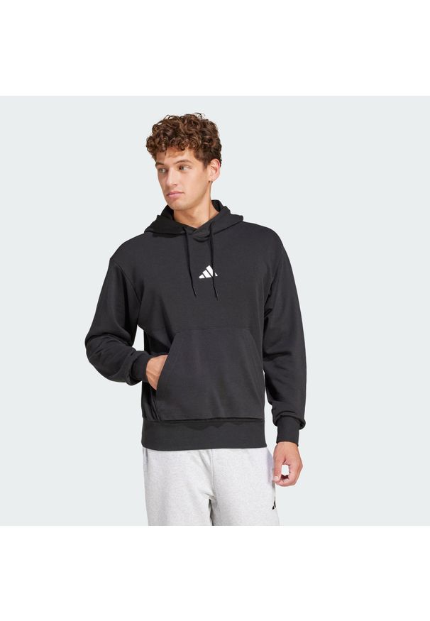 Adidas - Bluza z kapturem Essentials Feelcozy French Terry. Typ kołnierza: kaptur. Kolor: biały, wielokolorowy, czarny. Materiał: materiał