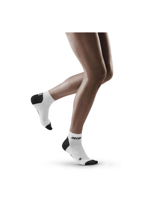 Skarpety kompresyjne do biegania damskie CEP Low-Cut 3.0. Kolor: szary, biały, wielokolorowy