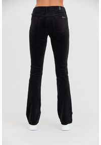 7 FOR ALL MANKIND Czarne spodnie welurowe Bootcut Velvet. Kolor: czarny. Materiał: welur #3