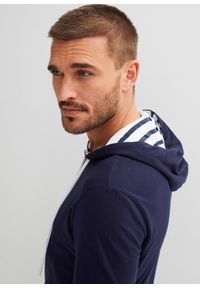 bonprix - Shirt z długim rękawem i kapturem, z bawełny organicznej. Kolor: niebieski. Materiał: bawełna. Długość rękawa: długi rękaw. Długość: długie. Wzór: paski
