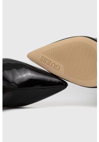 Guess kozaki Dayton2 damskie kolor czarny na szpilce. Kolor: czarny. Szerokość cholewki: normalna. Obcas: na szpilce. Wysokość obcasa: średni #2