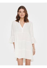 only - ONLY Sukienka letnia Thyra 15267999 Biały Regular Fit. Kolor: biały. Materiał: bawełna. Sezon: lato #1