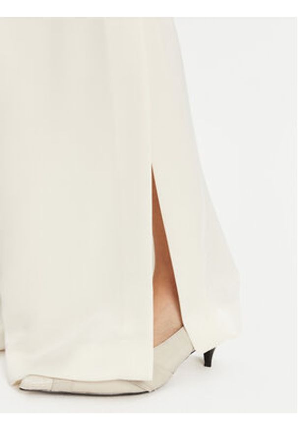 Hugo - HUGO Kombinezon Ketania-1 50540273 Écru Regular Fit. Materiał: syntetyk