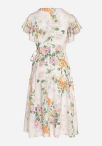 Born2be - Beżowa Kwiatowa Sukienka z Kopertowym Dekoltem Atorina. Okazja: na co dzień, do pracy, na spotkanie biznesowe. Typ kołnierza: dekolt kopertowy. Kolor: beżowy. Wzór: kwiaty. Typ sukienki: kopertowe. Styl: biznesowy, casual #3