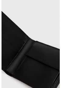 Calvin Klein Portfel męski kolor czarny. Kolor: czarny. Materiał: materiał. Wzór: gładki