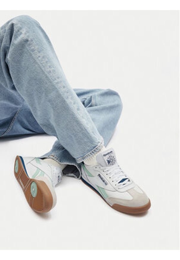 Reebok Sneakersy CAMPIO XT 100209322 Biały. Kolor: biały. Materiał: skóra