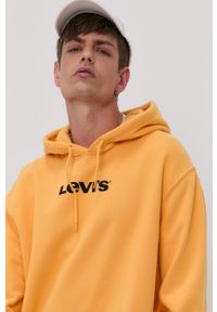 Levi's® - Levi's Bluza bawełniana męska kolor pomarańczowy z kapturem z nadrukiem. Okazja: na co dzień, na spotkanie biznesowe. Typ kołnierza: kaptur. Kolor: pomarańczowy. Materiał: bawełna. Wzór: nadruk. Styl: biznesowy, casual #6