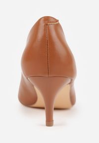 Renee - Brązowe Czółenka Vices na Obcasie Typu Kaczuszka ze Skórzaną Wkładką Amerisse. Okazja: na co dzień. Kolor: brązowy. Materiał: skóra. Obcas: na obcasie. Styl: casual, klasyczny. Wysokość obcasa: średni #3