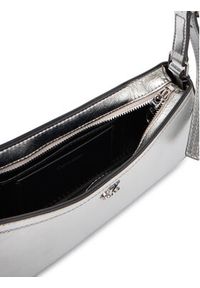 Calvin Klein Torebka Ck Metallic Small Shoulder Bag LV04F3304G Srebrny. Kolor: srebrny. Materiał: skórzane #4