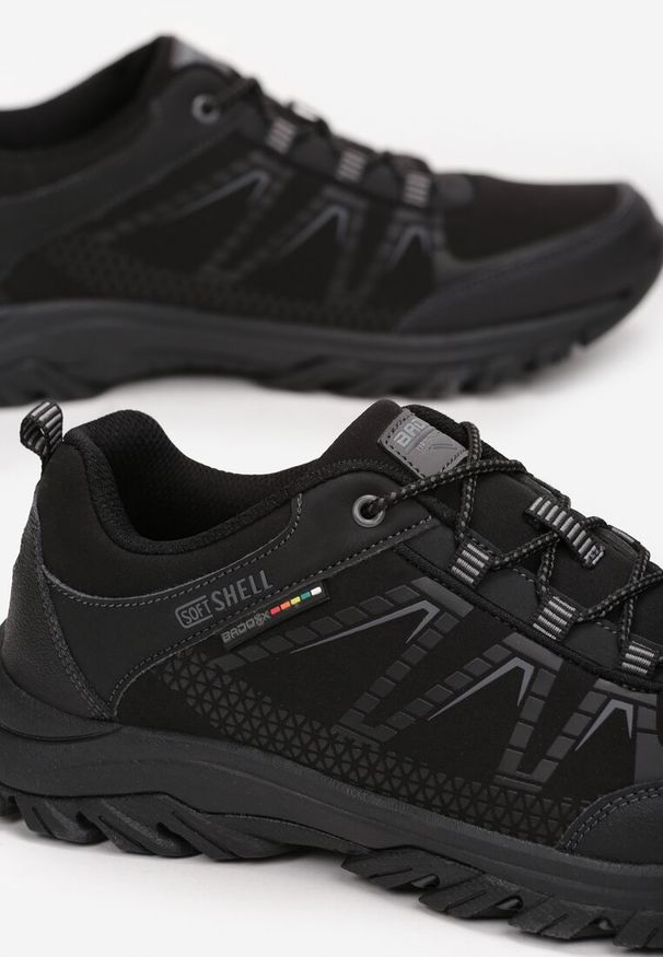Born2be - Czarne Buty Sportowe Mathews. Wysokość cholewki: przed kostkę. Zapięcie: sznurówki. Kolor: czarny. Materiał: materiał, softshell. Szerokość cholewki: normalna. Sport: turystyka piesza