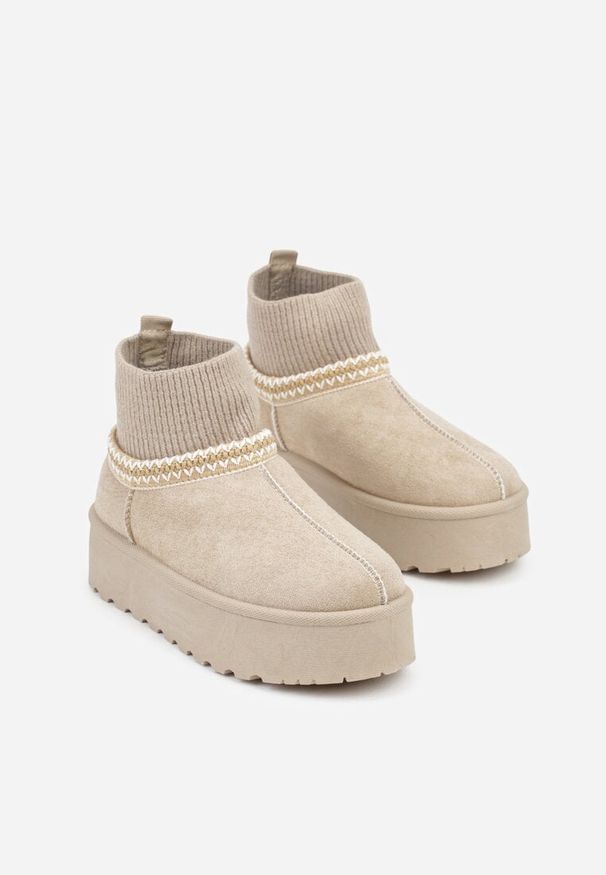 Born2be - Beżowe Śniegowce VICES na Grubej Podeszwie z Haftem i Skarpetkową Cholewką Enantia. Okazja: na co dzień. Kolor: beżowy. Materiał: jeans. Szerokość cholewki: normalna. Wzór: haft. Styl: casual, elegancki