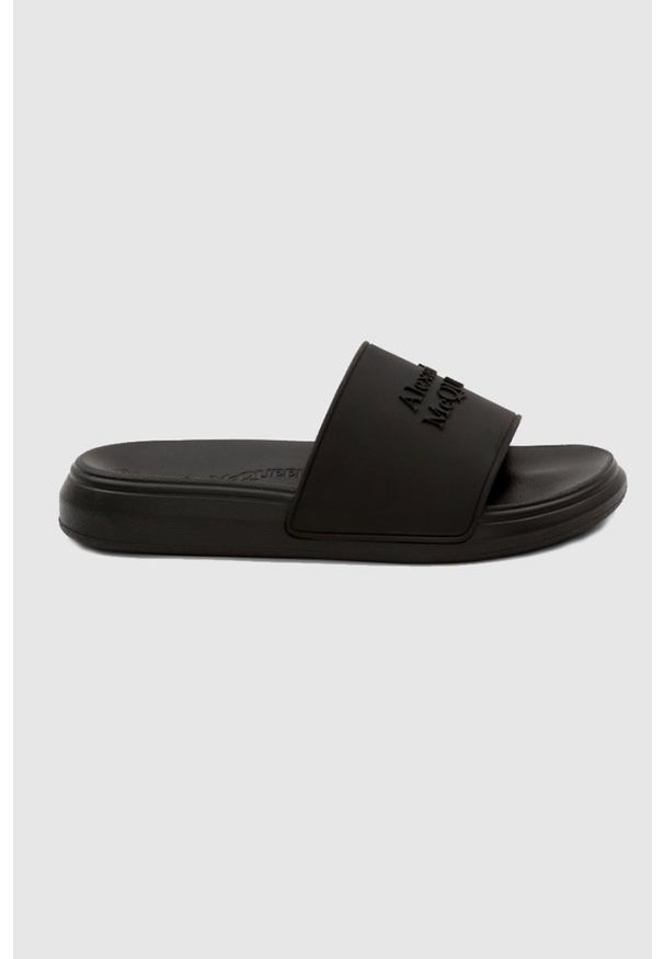 Alexander McQueen - ALEXANDER MCQUEEN Czarne klapki męskie z logo, Rozmiar 43. Kolor: czarny