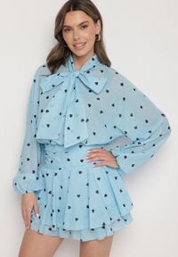 Born2be - Niebieska Rozkloszowana Sukienka z Rękawami Typu Nietoperz i Wiązaniem Miriviela. Okazja: na co dzień. Kolor: niebieski. Materiał: jeans. Typ sukienki: proste. Styl: casual, klasyczny #1