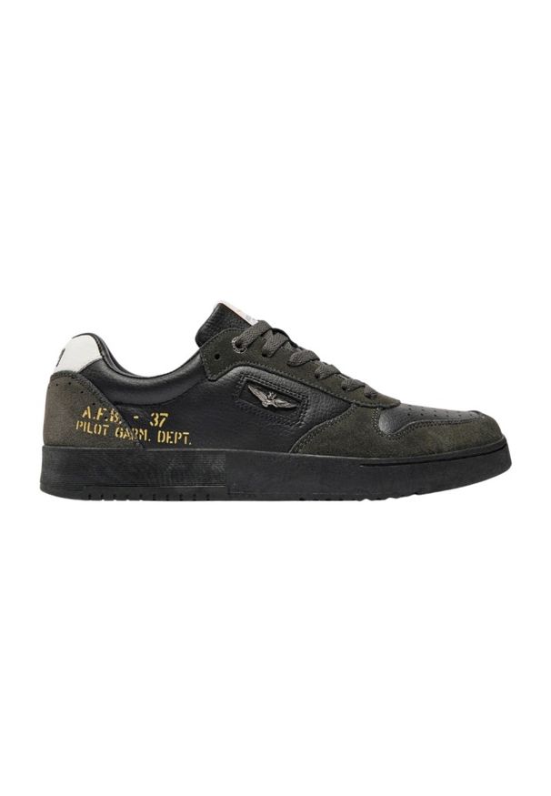 Aeronautica Militare - AERONAUTICA MILITARE Czarne męskie skórzane sneakersy A.F.B.. Kolor: czarny. Materiał: skóra. Szerokość cholewki: normalna. Wzór: aplikacja, moro, haft