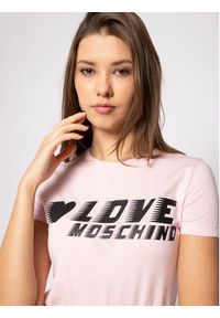 Love Moschino - LOVE MOSCHINO T-Shirt W4F7358E 1698 Różowy Regular Fit. Kolor: różowy. Materiał: bawełna