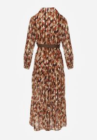 Renee - Brązowa Sukienka Bancroft z Błyszczącym Nadrukiem. Okazja: na co dzień. Kolor: brązowy. Wzór: nadruk. Sezon: wiosna. Styl: casual #4