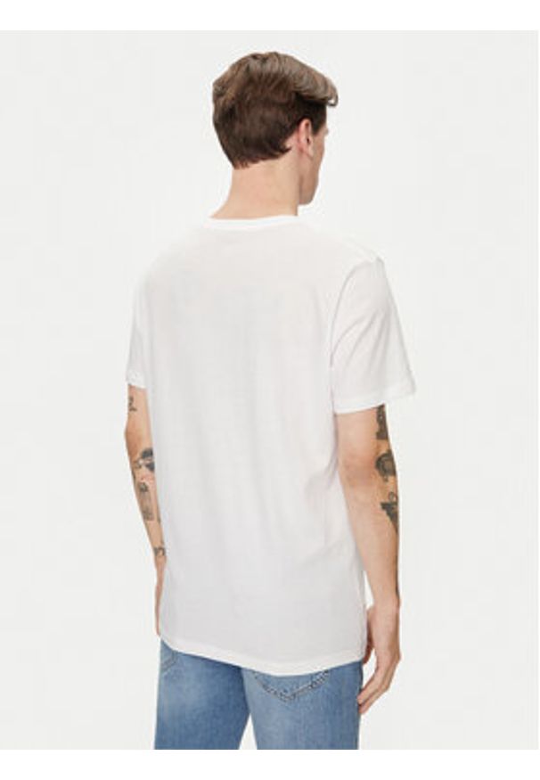 GAP - Gap T-Shirt 753771-00 Biały Regular Fit. Kolor: biały. Materiał: syntetyk, bawełna