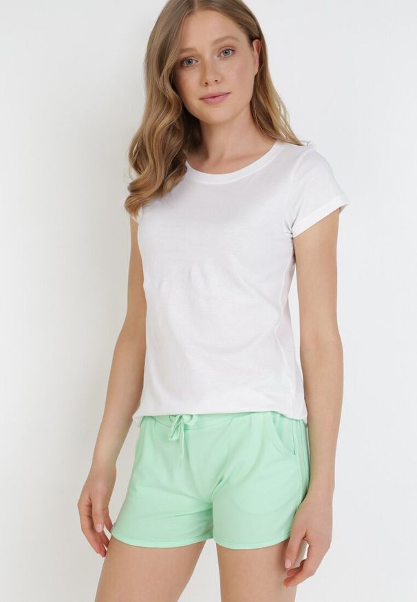 Born2be - Miętowe Szorty Alexaeia. Kolor: miętowy. Materiał: dresówka, bawełna, dzianina, materiał. Długość: krótkie. Wzór: aplikacja