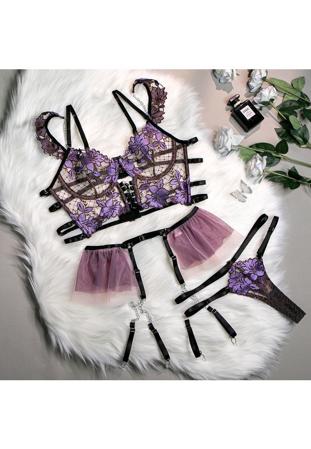 Intica - Komplet bielizny z haftem i łańcuszkiem Vanesa. Kolor: wielokolorowy. Materiał: materiał. Wzór: haft