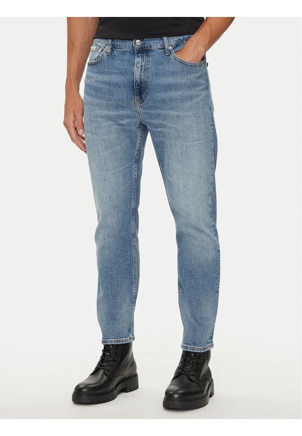 Calvin Klein Jeans Jeansy J30J325998 Niebieski Tapered Fit. Kolor: niebieski