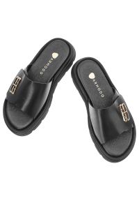 Czarne Klapki Armodo Eleganckie Obuwie Damskie. Okazja: na co dzień. Kolor: czarny. Materiał: skóra. Wzór: aplikacja. Sezon: lato. Styl: elegancki #6