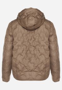 Born2be - Brązowa Pikowana Kurtka Przejściowa z Kapturem Arivitte. Okazja: na co dzień. Typ kołnierza: kaptur. Kolekcja: plus size. Kolor: brązowy. Materiał: jeans. Styl: casual, elegancki #7