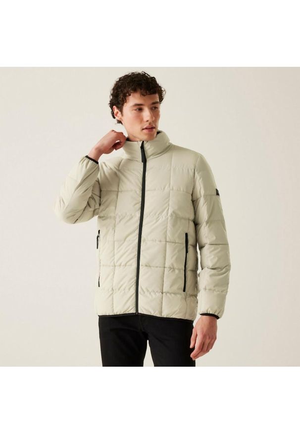 Kurtka puchowa Regatta Wilnor. Kolor: szary. Materiał: puch. Sport: turystyka piesza