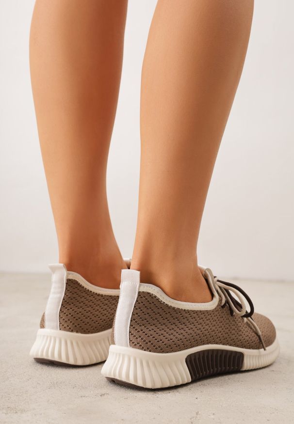 Born2be - Jasnobrązowe Sneakersy z Podwójnym Sznurowaniem Dorielle. Nosek buta: okrągły. Kolor: brązowy. Materiał: materiał. Obcas: na obcasie. Wysokość obcasa: niski