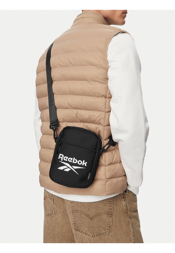 Reebok Saszetka CWBEO-RBK-010-CCC-06 Czarny. Kolor: czarny. Materiał: materiał