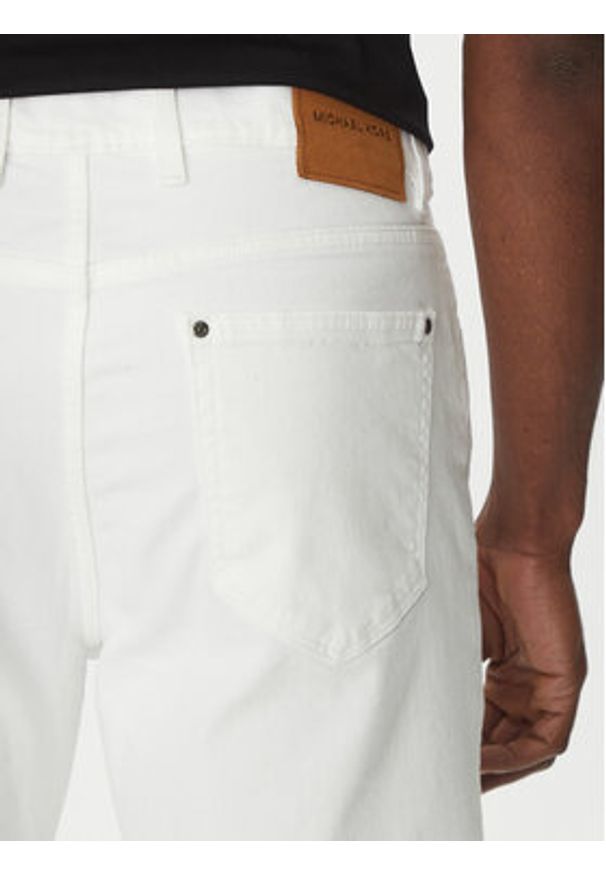 Michael Kors Jeansy CS5900K0UK Biały Straight Fit. Kolor: biały