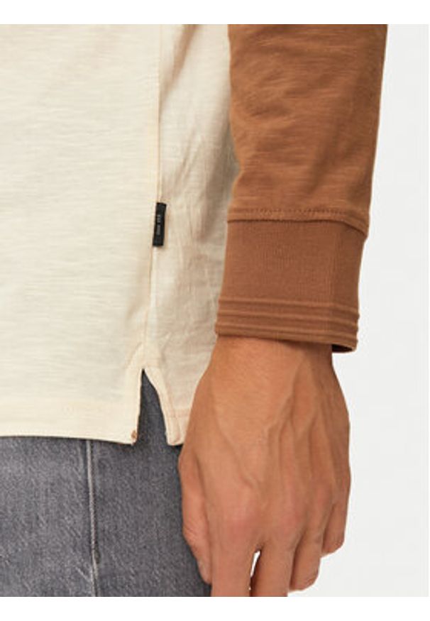 INDICODE Longsleeve Canton 45-657 Brązowy Regular Fit. Kolor: brązowy. Materiał: bawełna. Długość rękawa: długi rękaw