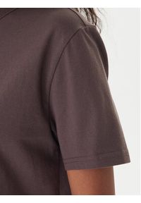 Tommy Jeans T-Shirt Badge DW0DW22202 Brązowy Boxy Fit. Kolor: brązowy. Materiał: bawełna #5