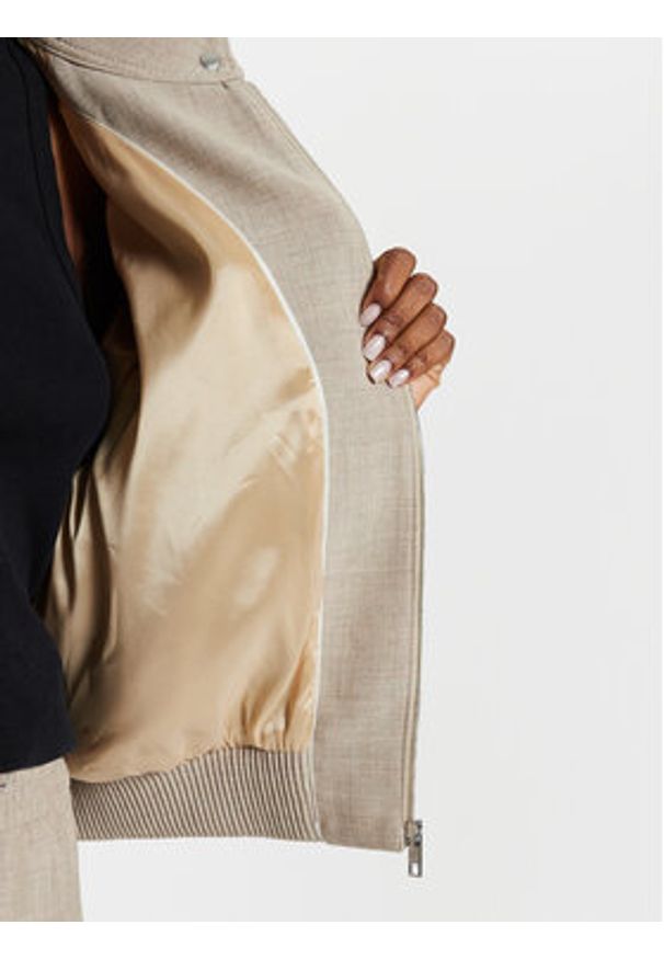 BOSS - Boss Kurtka bomber Jamaya 50518457 Beżowy Relaxed Fit. Kolor: beżowy. Materiał: syntetyk