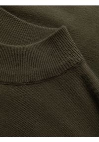 Ombre Clothing - Półgolf dzianinowy męski z wiskozą – ciemnooliwkowy V7 - Rozmiar: XL. Okazja: na co dzień. Kolor: kremowy. Materiał: wiskoza, dzianina. Wzór: gładki, jednolity. Styl: klasyczny, casual, elegancki #4