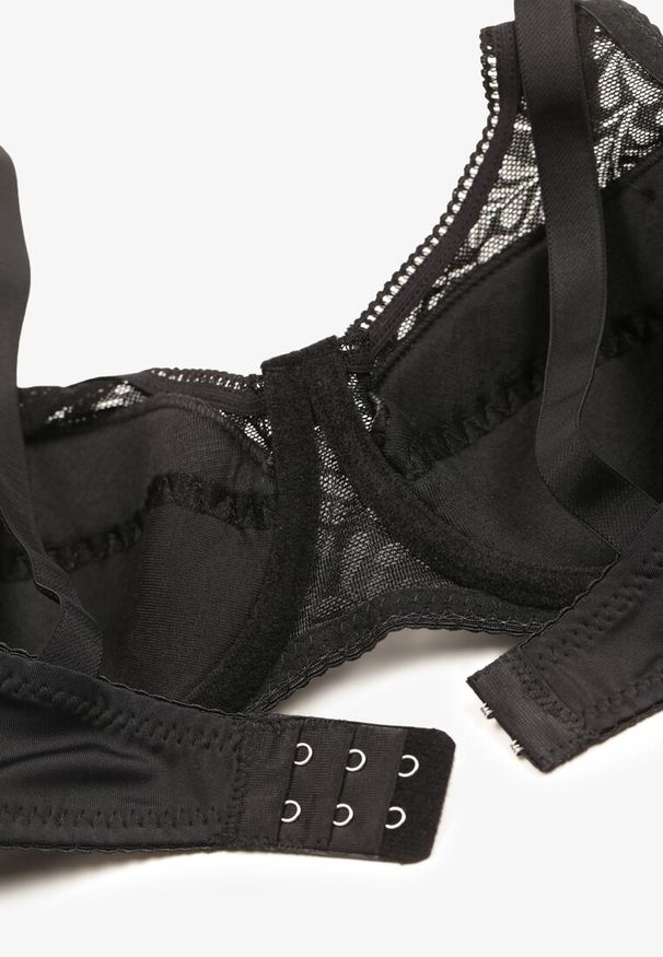 Born2be - Czarny Biustonosz Typu Full Cup z Regulowanymi Ramiączkami Vikiianae. Kolor: czarny