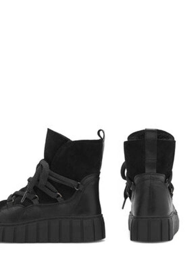 Sergio Bardi Botki WI23-C1025-01SB Czarny. Kolor: czarny. Materiał: zamsz, skóra