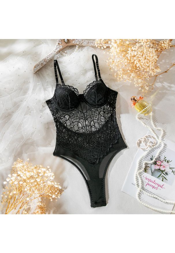 Intica - Body z koronką na specjalne okazje Orminda. Kolor: czarny. Materiał: koronka. Wzór: koronka